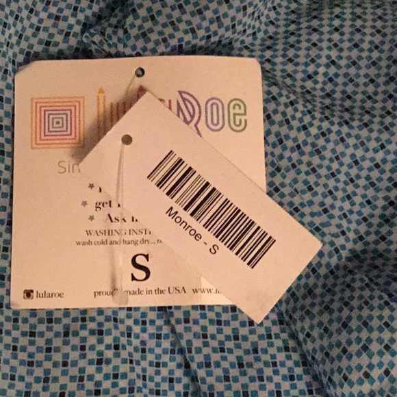 LULAROE RETIRED MONROE FRINGE KIMONO - Picture 4 of 4